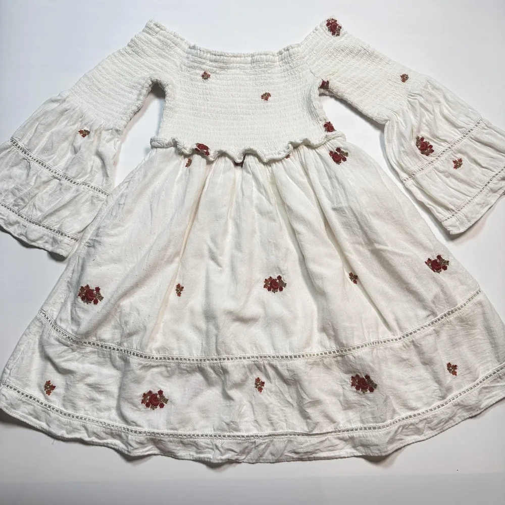 Free People Off Shoulder Boho Dress Womens XS White Floral Smocked Bell‎ Sleeve